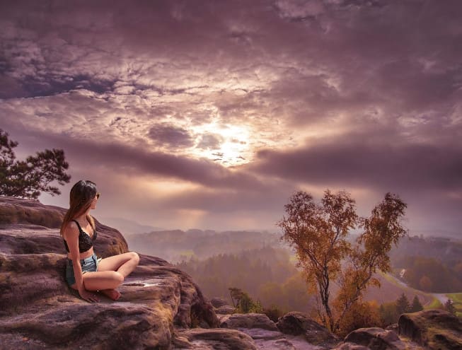 El Sol en la Casa 8 está impulsado a comprender las profundidades de su propia naturaleza.